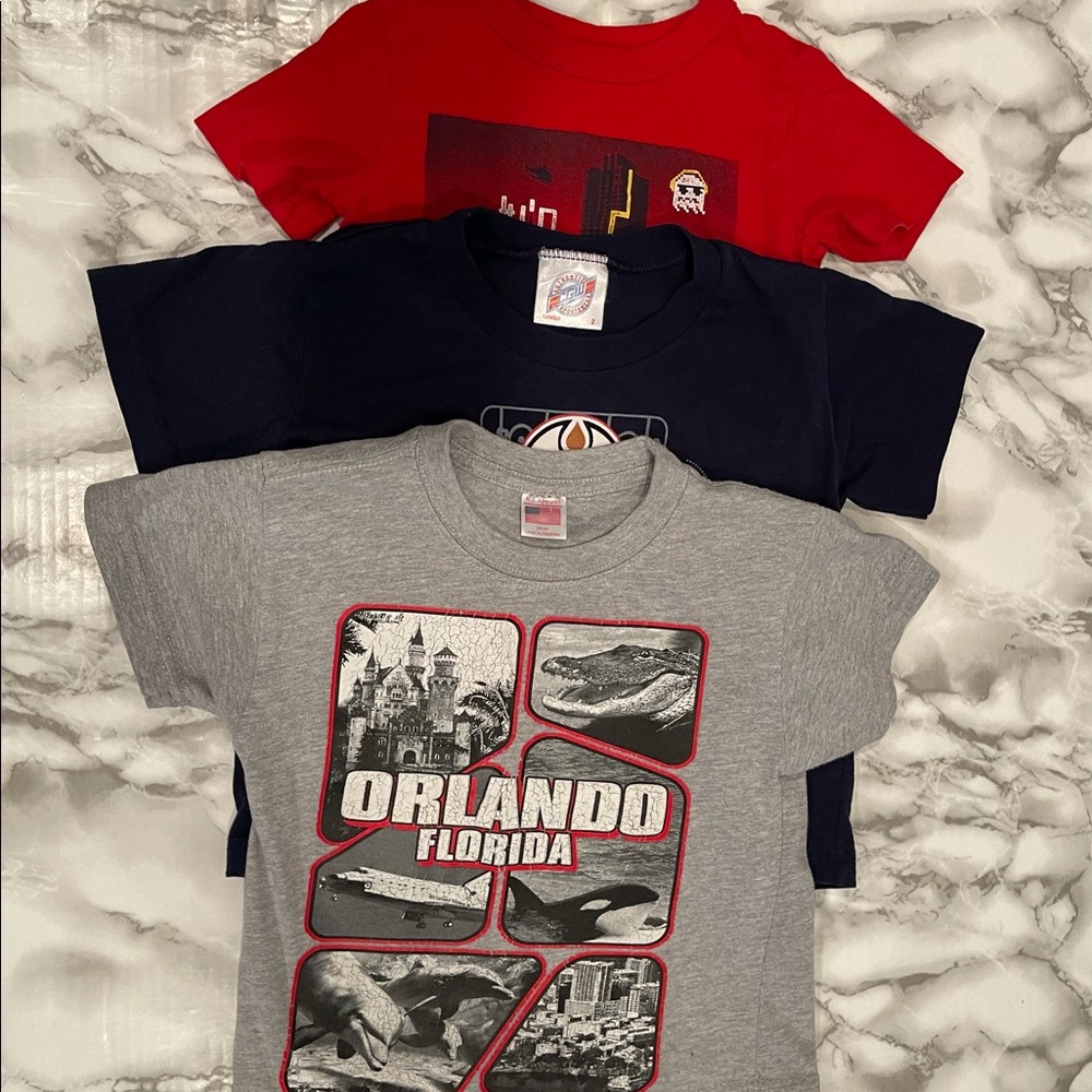 3 Graphic T-shirts